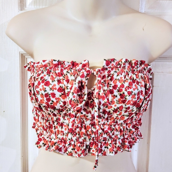 Urban Outfitters Floral Crop Top Small - Picture 2 of 9
